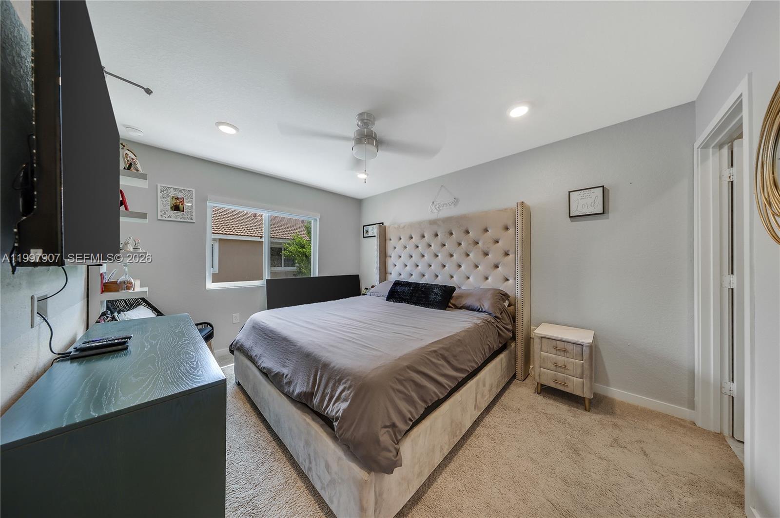 1079 SE 23rd Ter