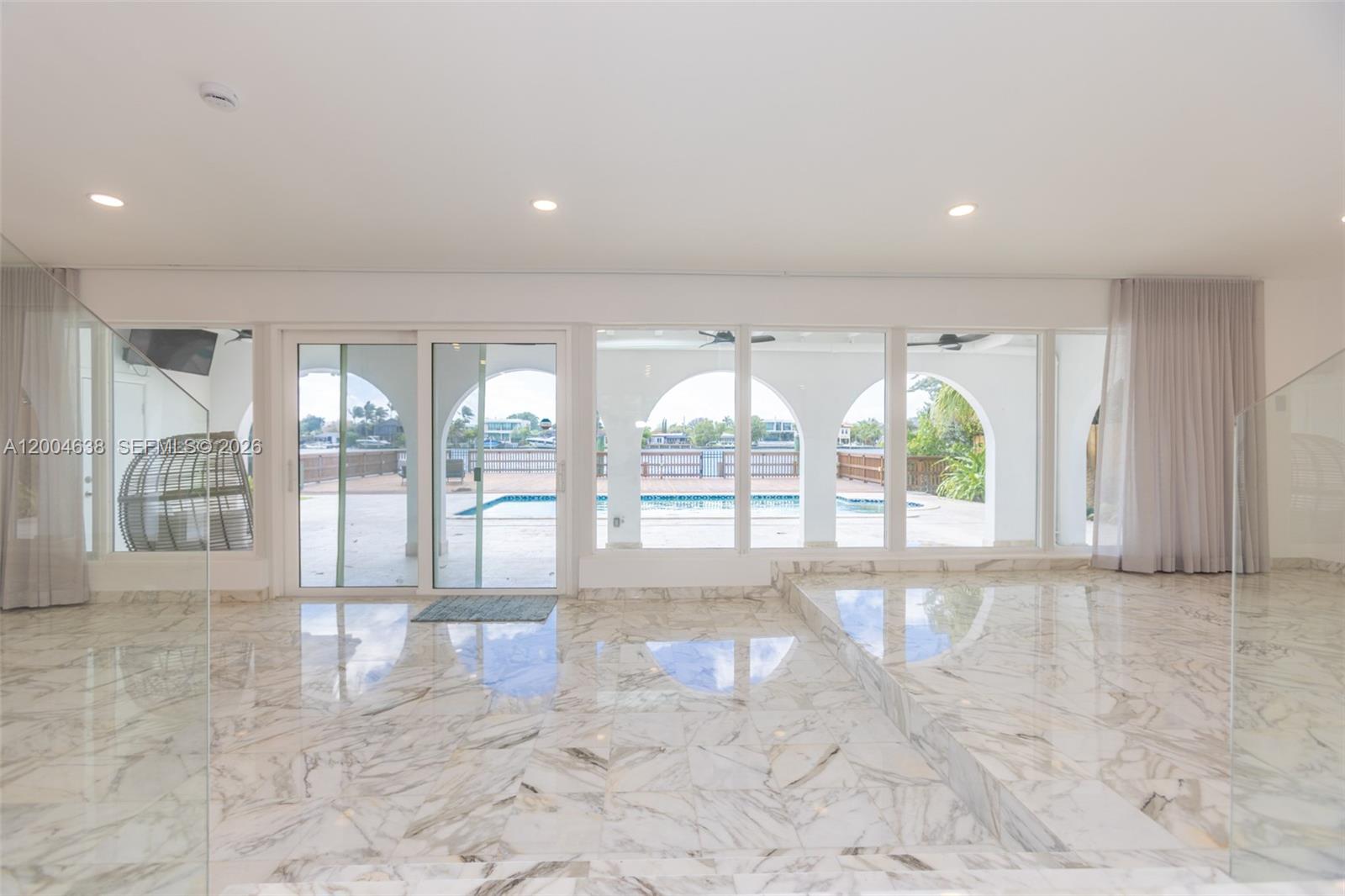 1690 Daytonia Rd