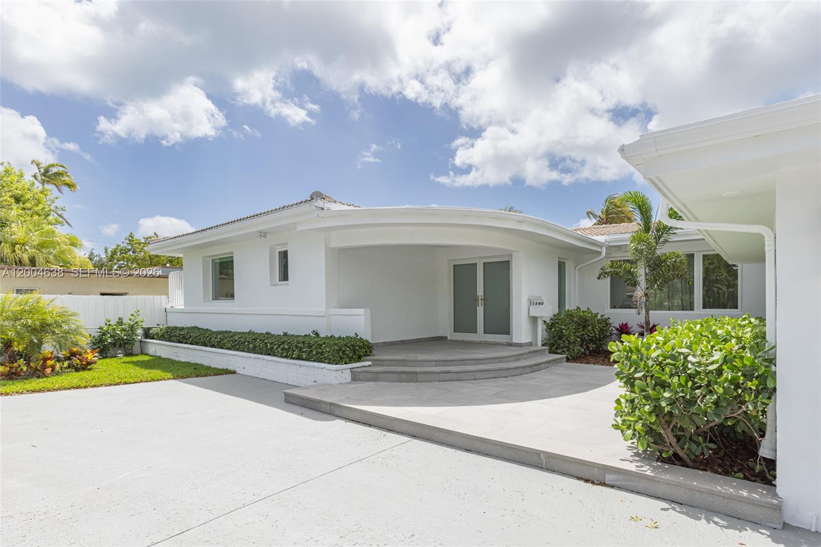 1690 Daytonia Rd