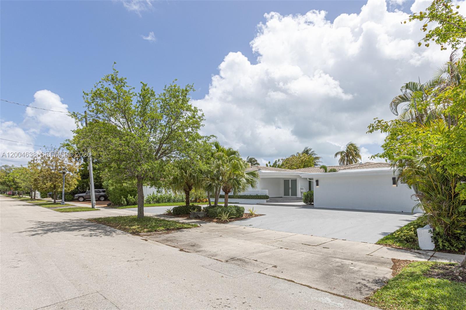 1690 Daytonia Rd