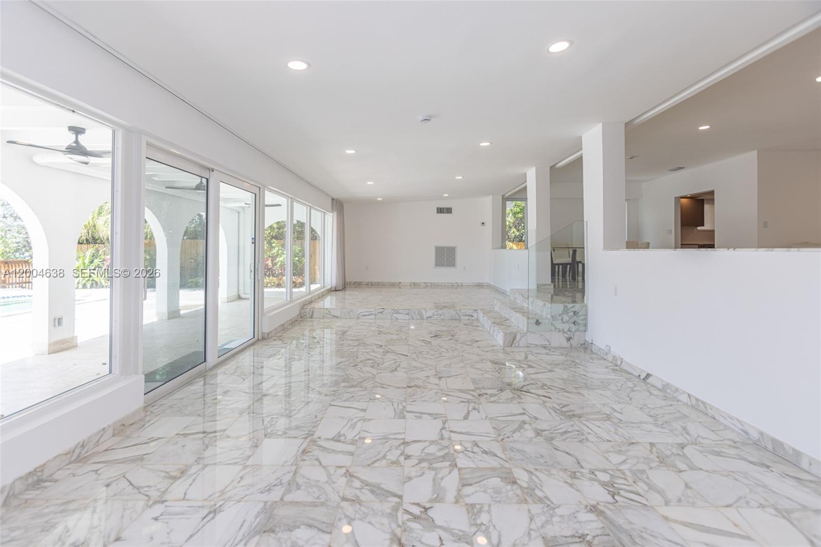 1690 Daytonia Rd