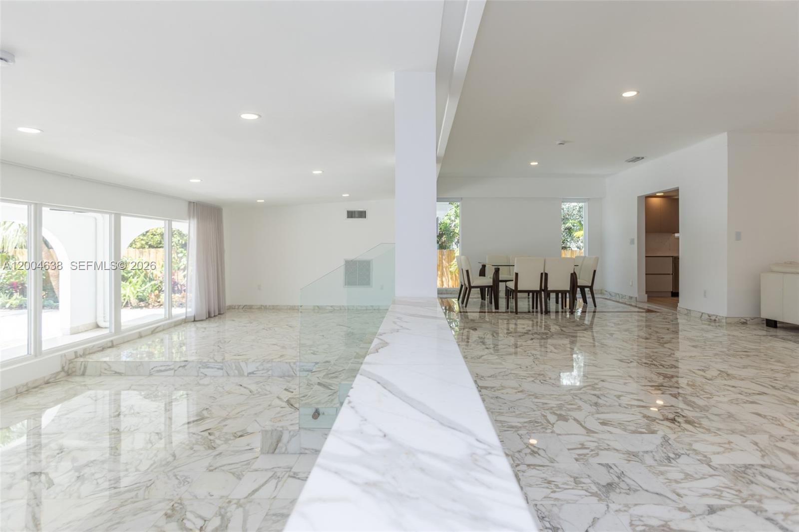 1690 Daytonia Rd
