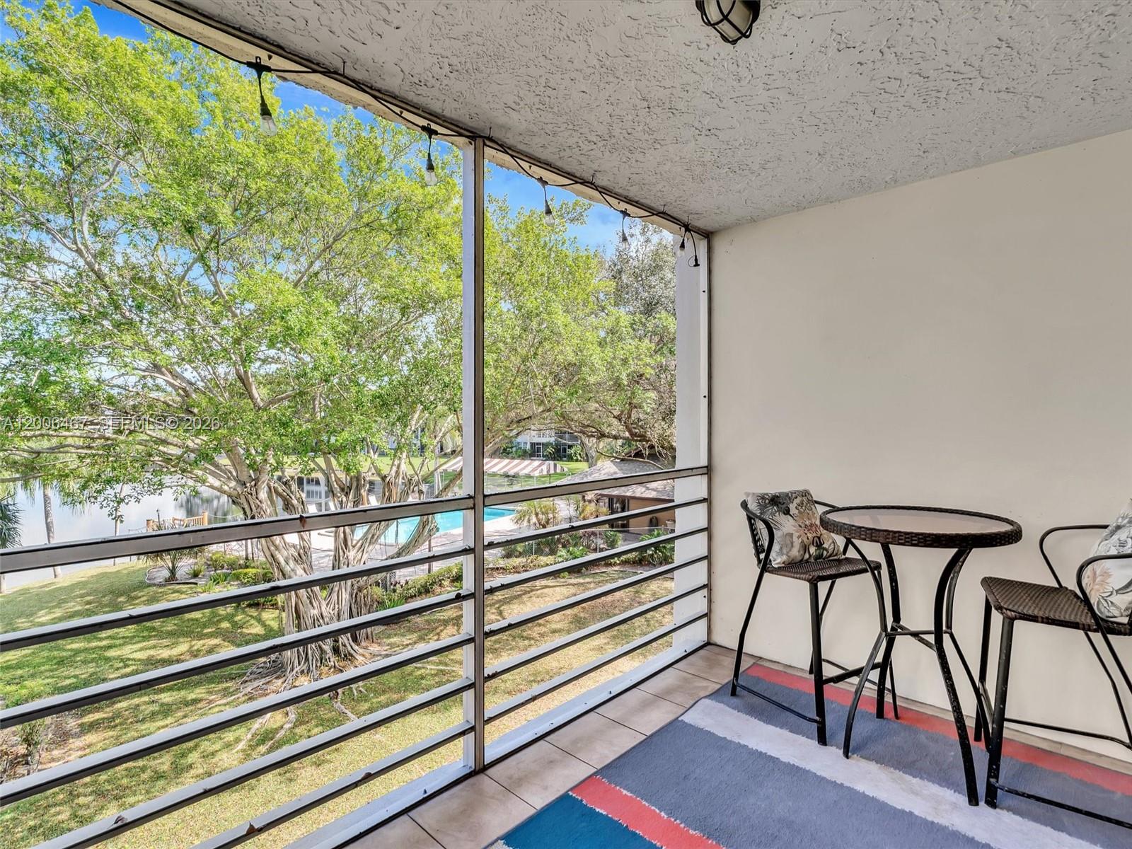 9340 Lagoon Pl # 303
