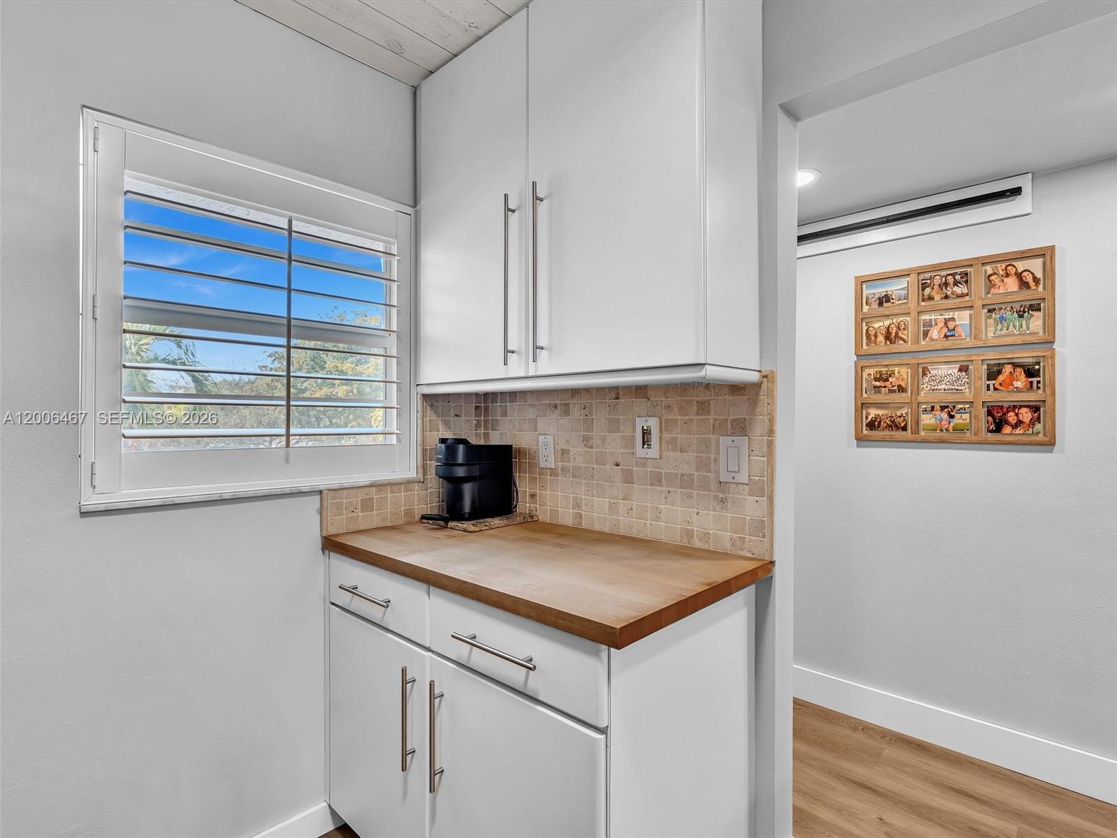 9340 Lagoon Pl # 303