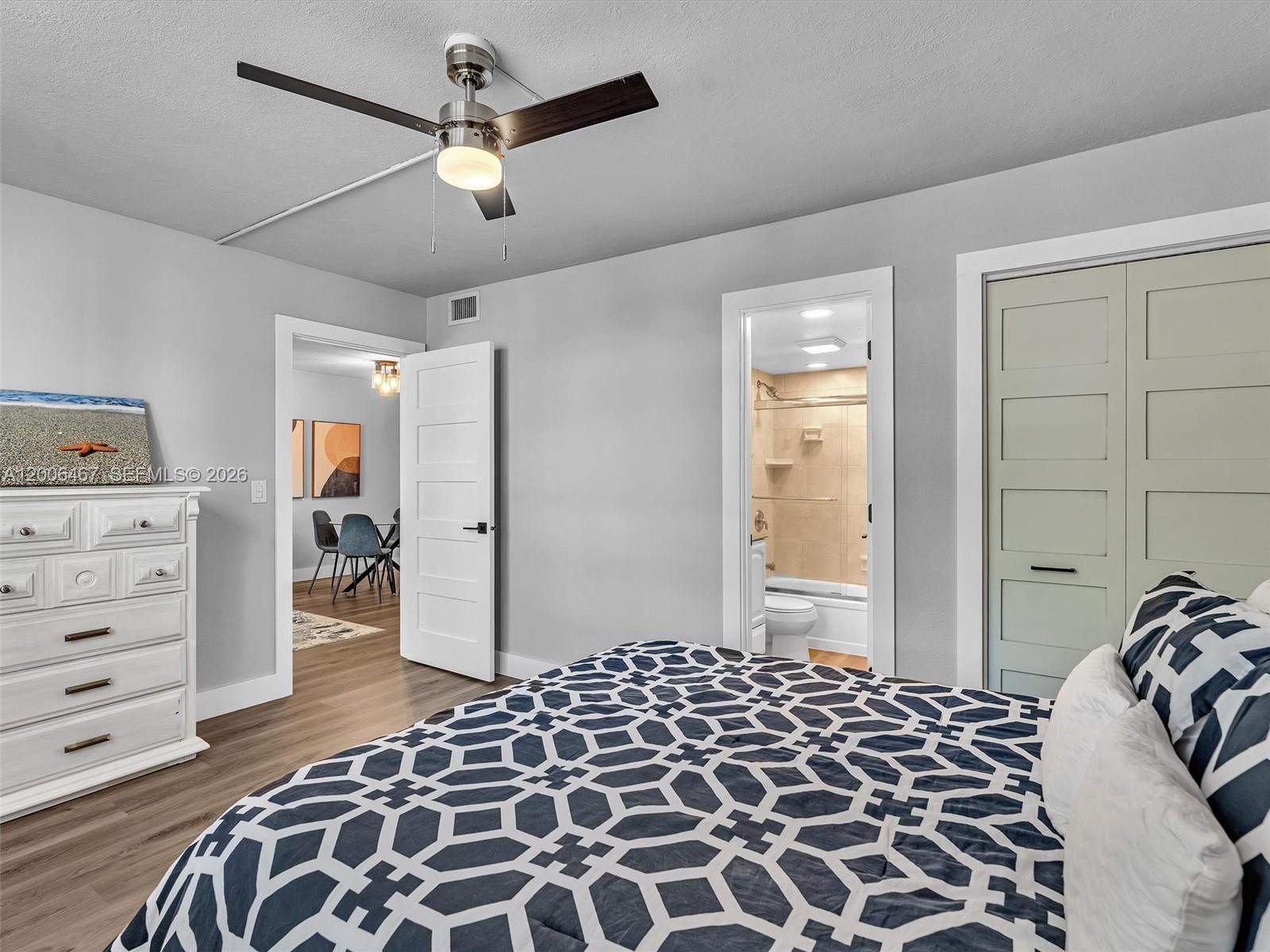 9340 Lagoon Pl # 303