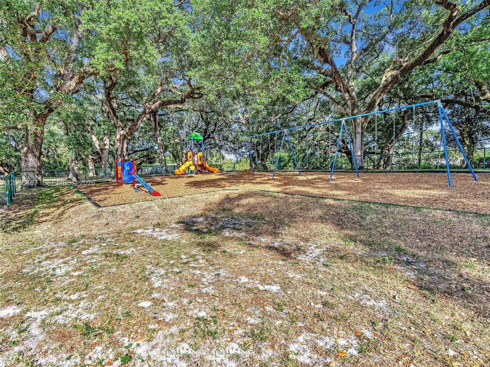 9340 Lagoon Pl # 303