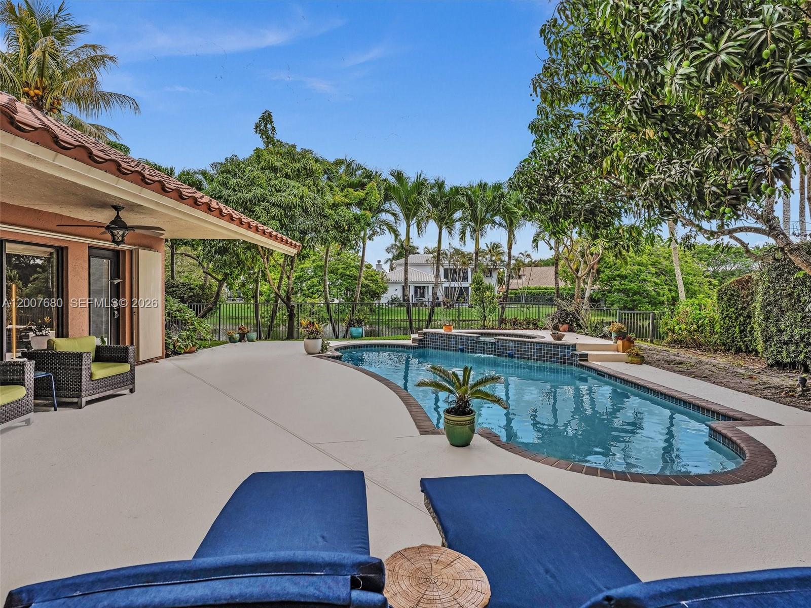 1080 Creekford Dr