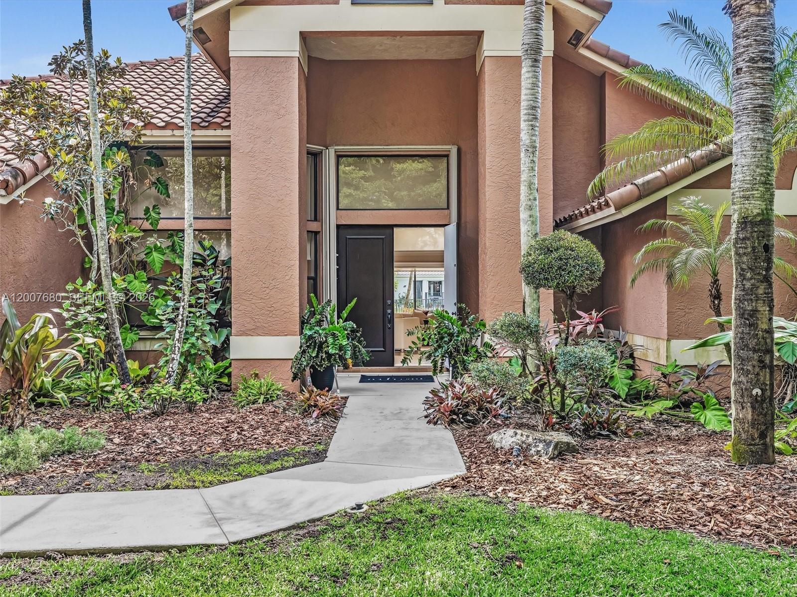 1080 Creekford Dr
