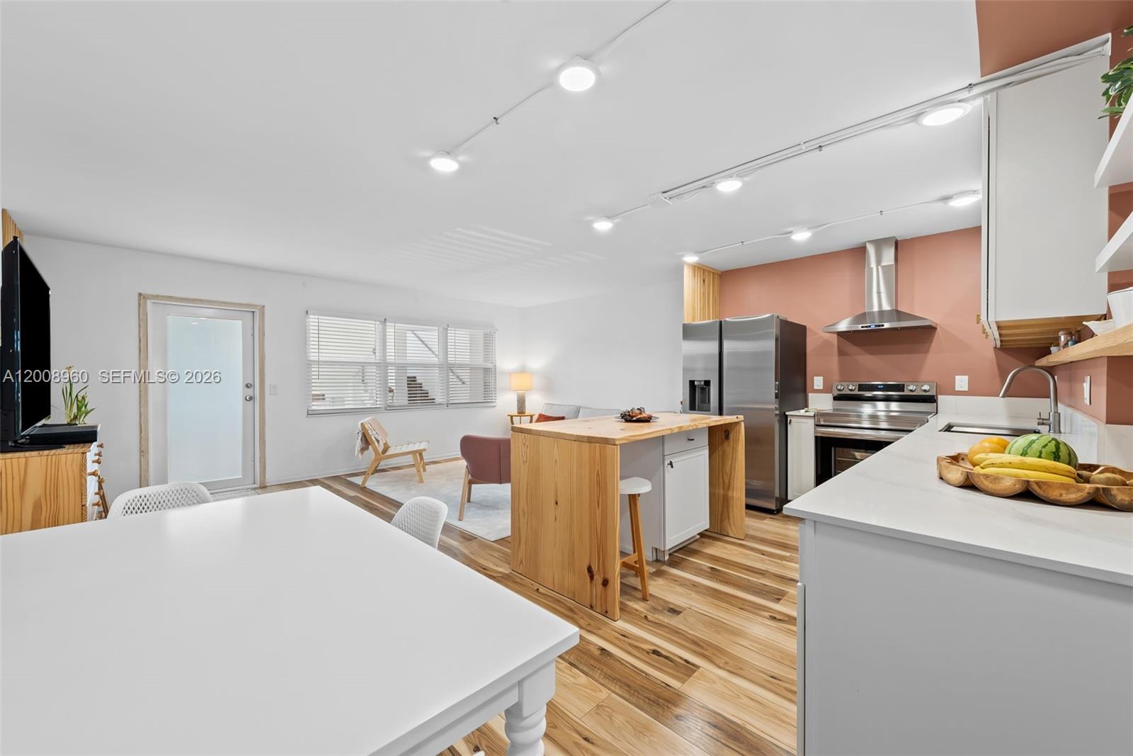 2130 Cambridge F # 2130