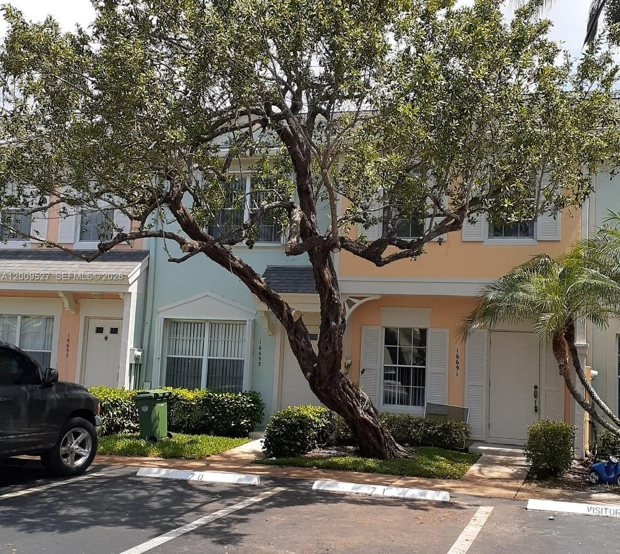 16691 Hemingway Dr # 16691