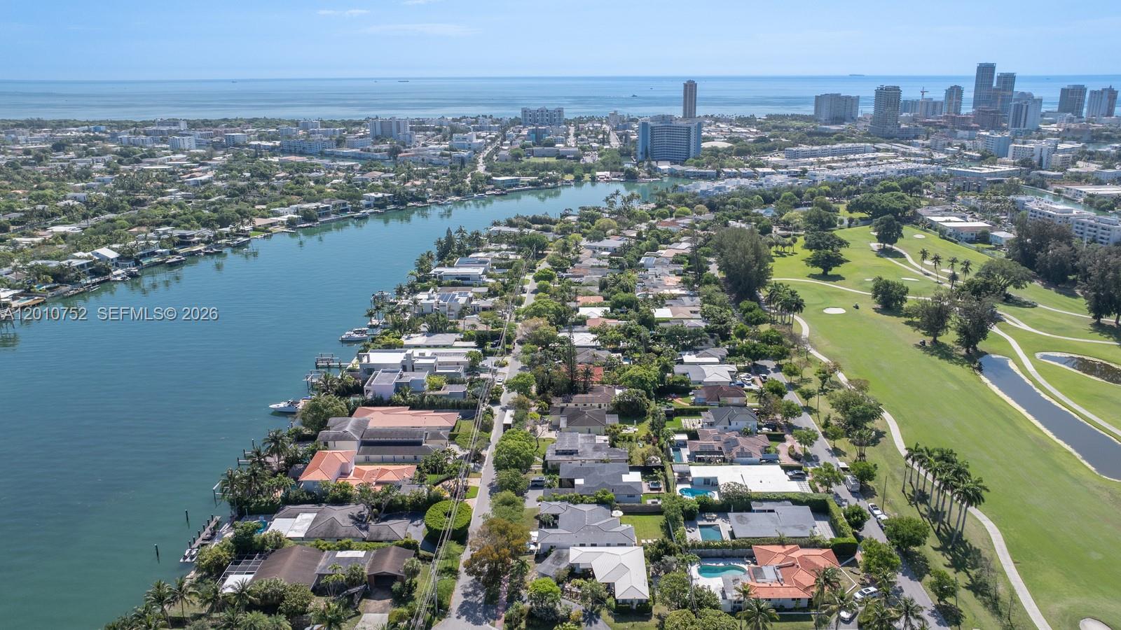 425 N Shore Dr