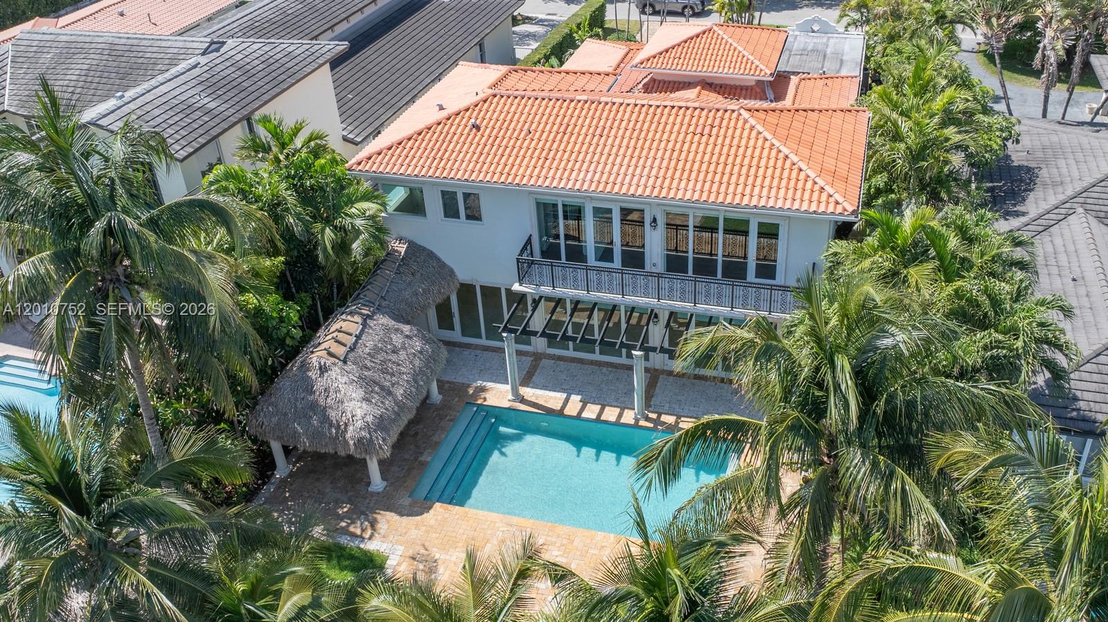 425 N Shore Dr