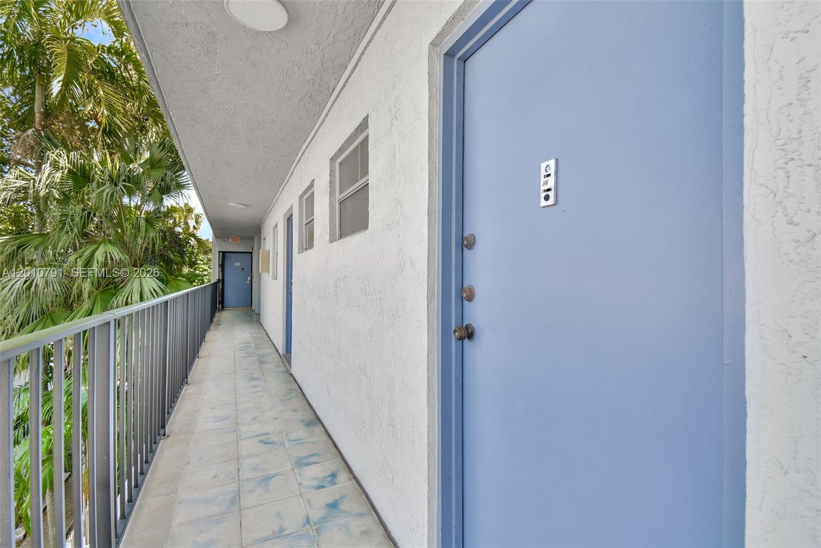 618 Euclid Ave # 303
