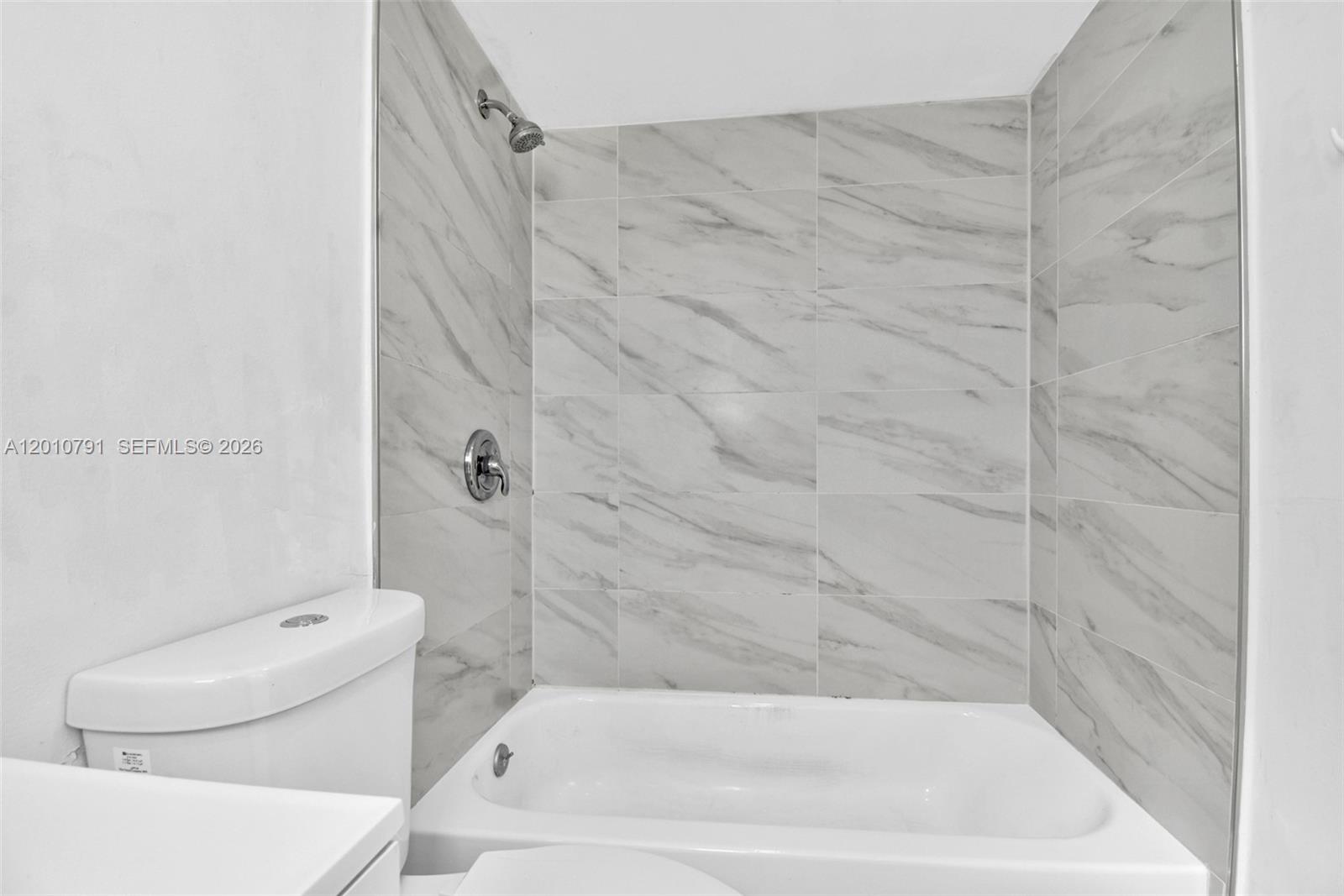 618 Euclid Ave # 303