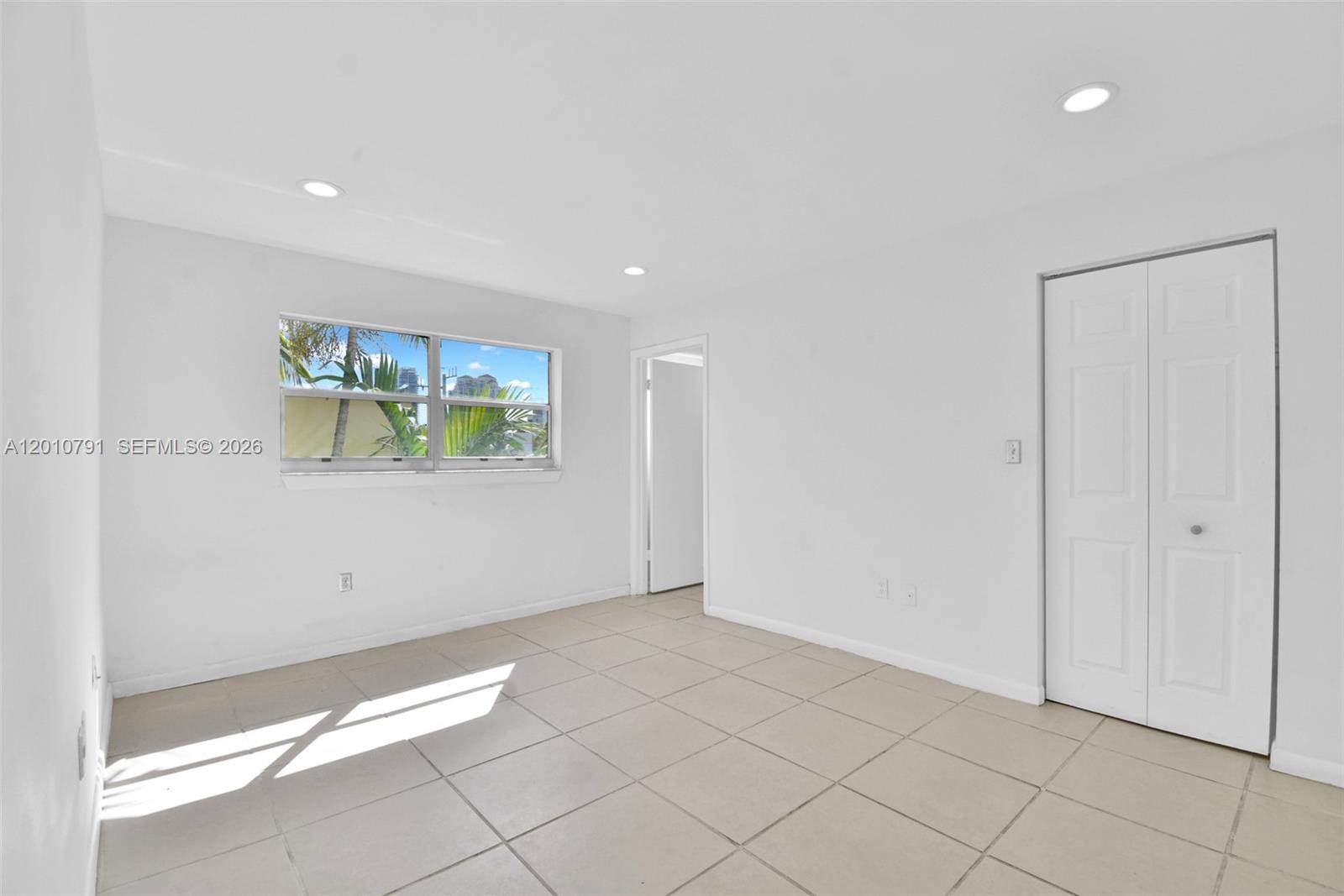 618 Euclid Ave # 303