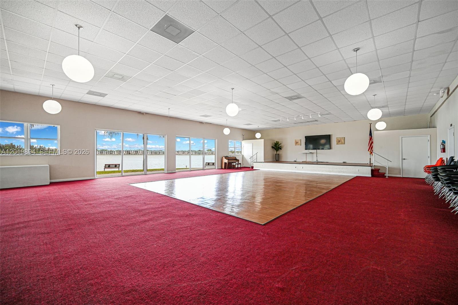 1075 NE Miami Gardens Dr Unit: 408