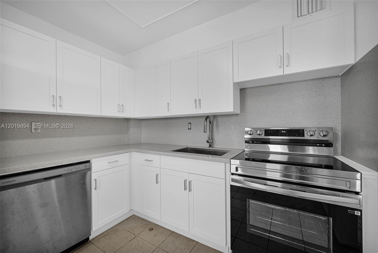 1075 NE Miami Gardens Dr Unit: 408