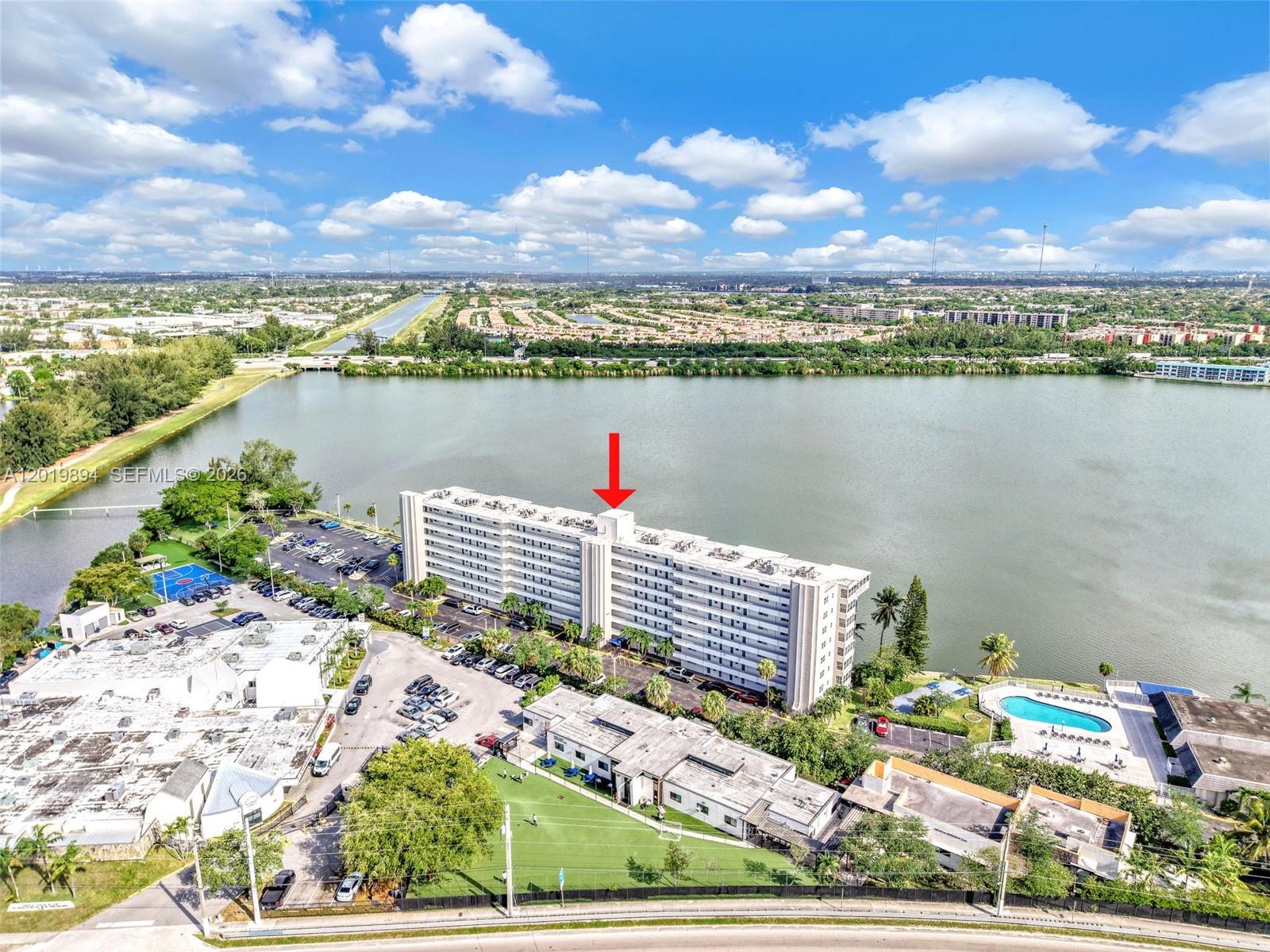 1075 NE Miami Gardens Dr Unit: 408