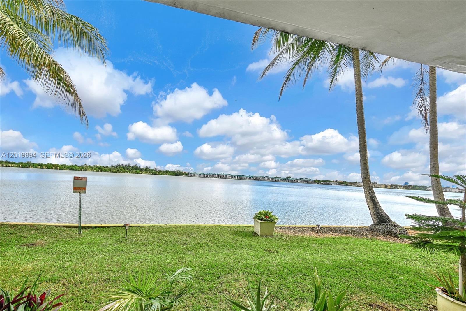 1075 NE Miami Gardens Dr Unit: 408