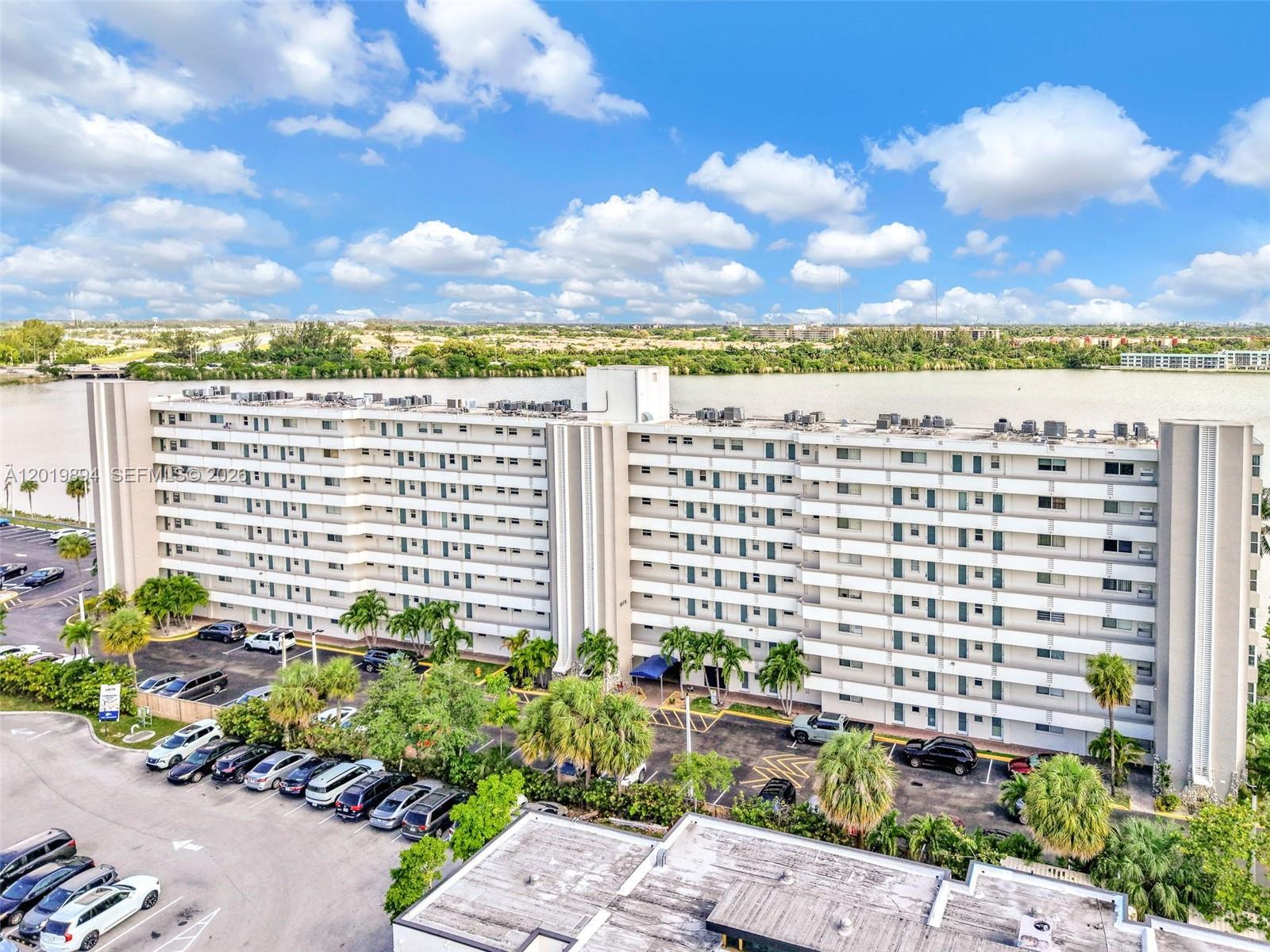 1075 NE Miami Gardens Dr Unit: 408
