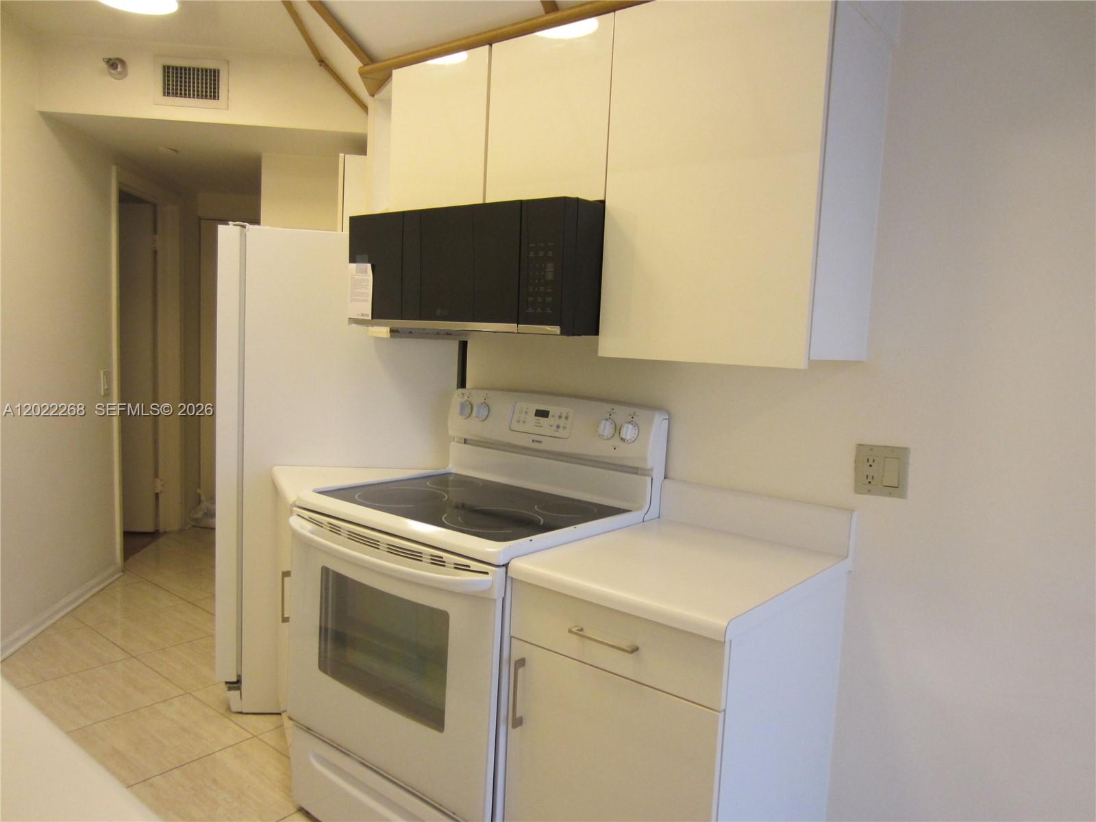3610 Yacht Club Dr # 511