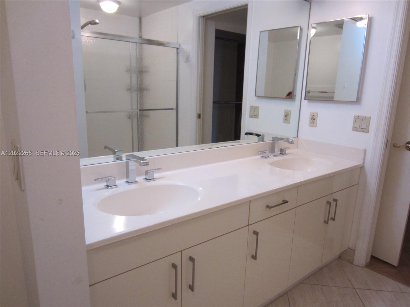 3610 Yacht Club Dr # 511