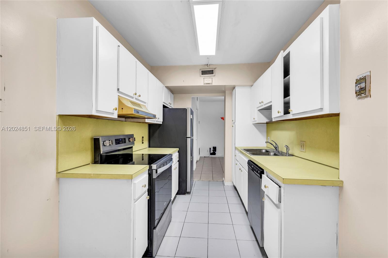 4200 Hillcrest Dr # 504