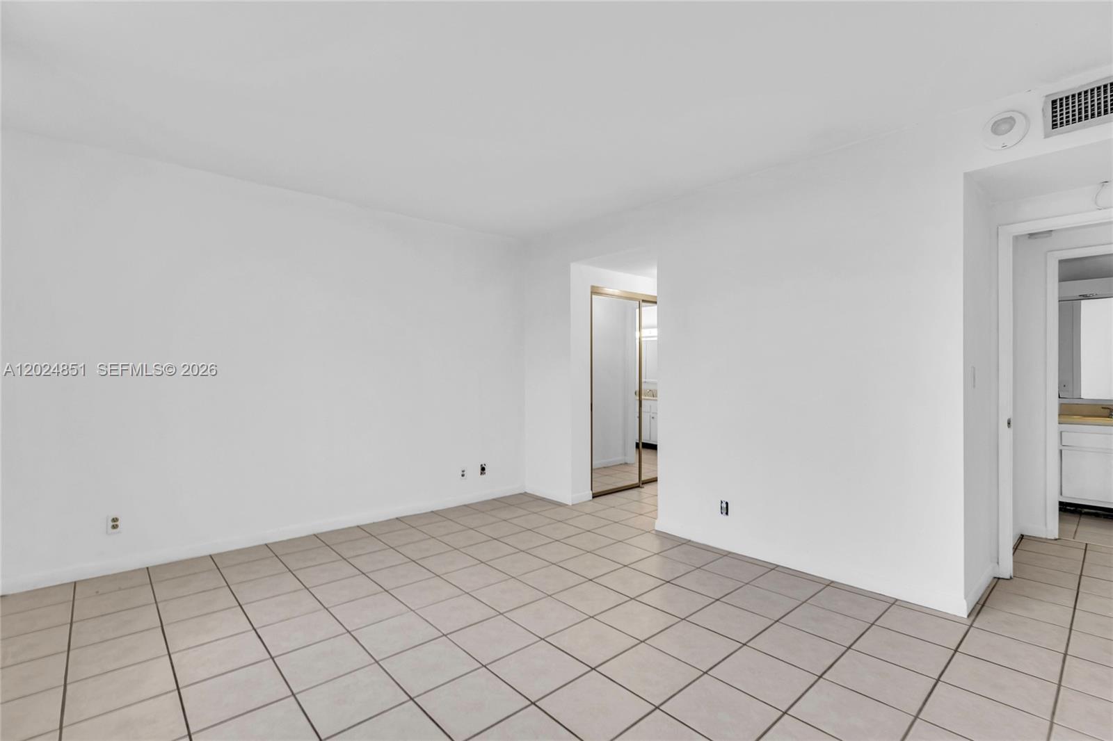 4200 Hillcrest Dr # 504