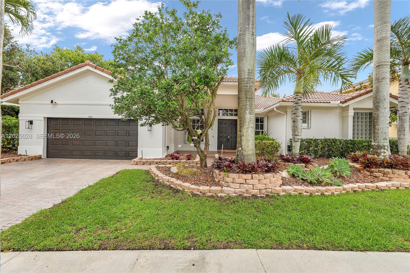 950 Marina Dr