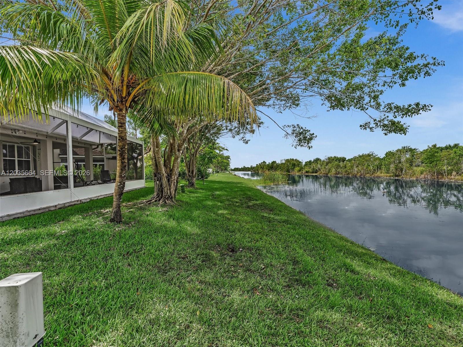 1581 Winterberry Ln
