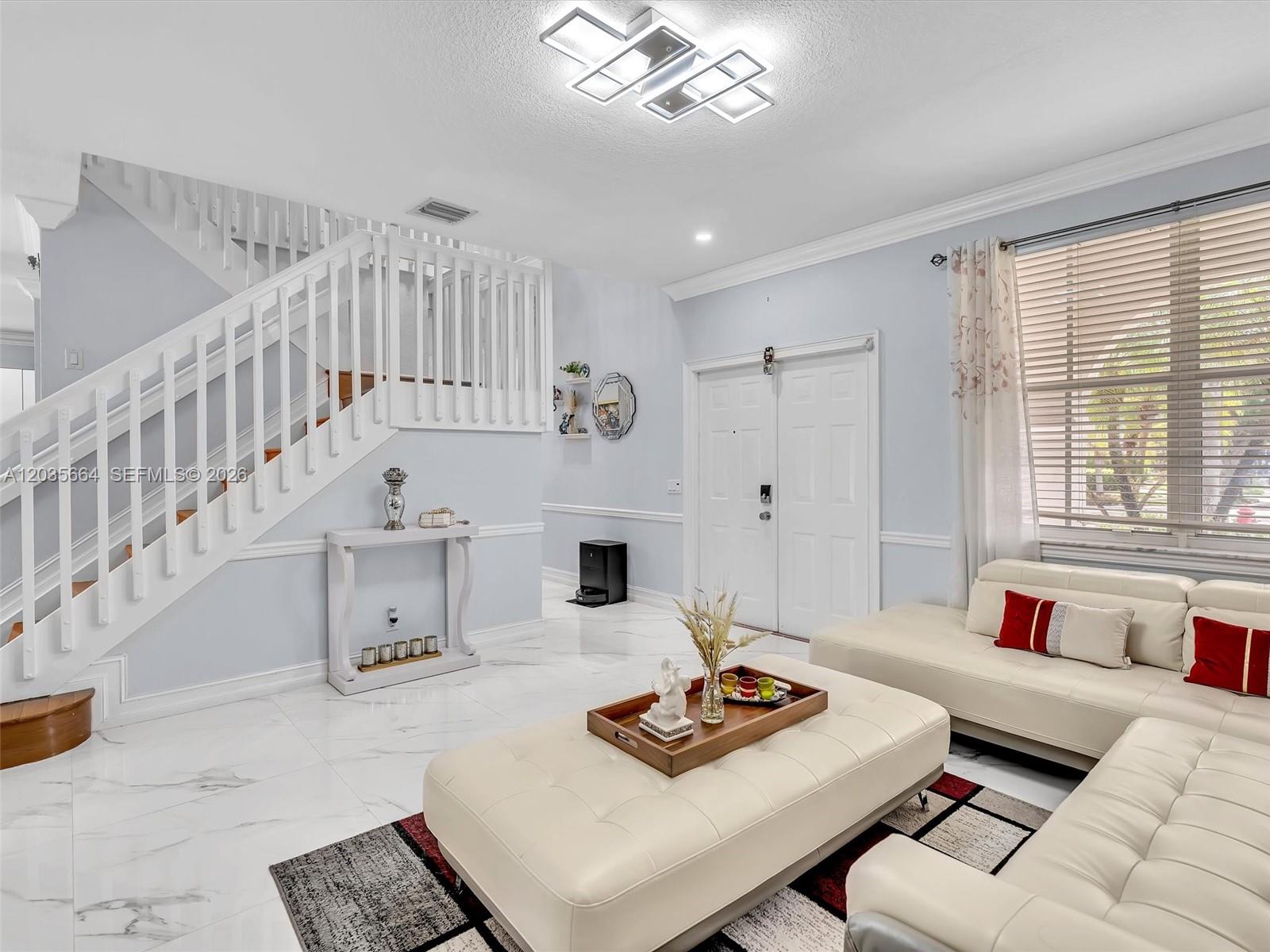 1581 Winterberry Ln