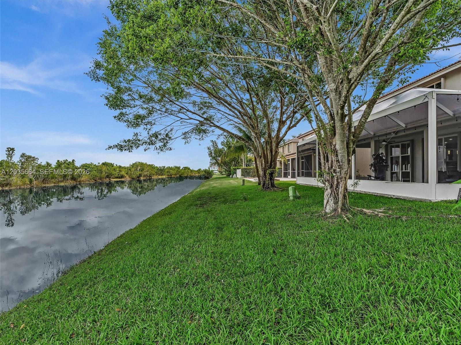 1581 Winterberry Ln