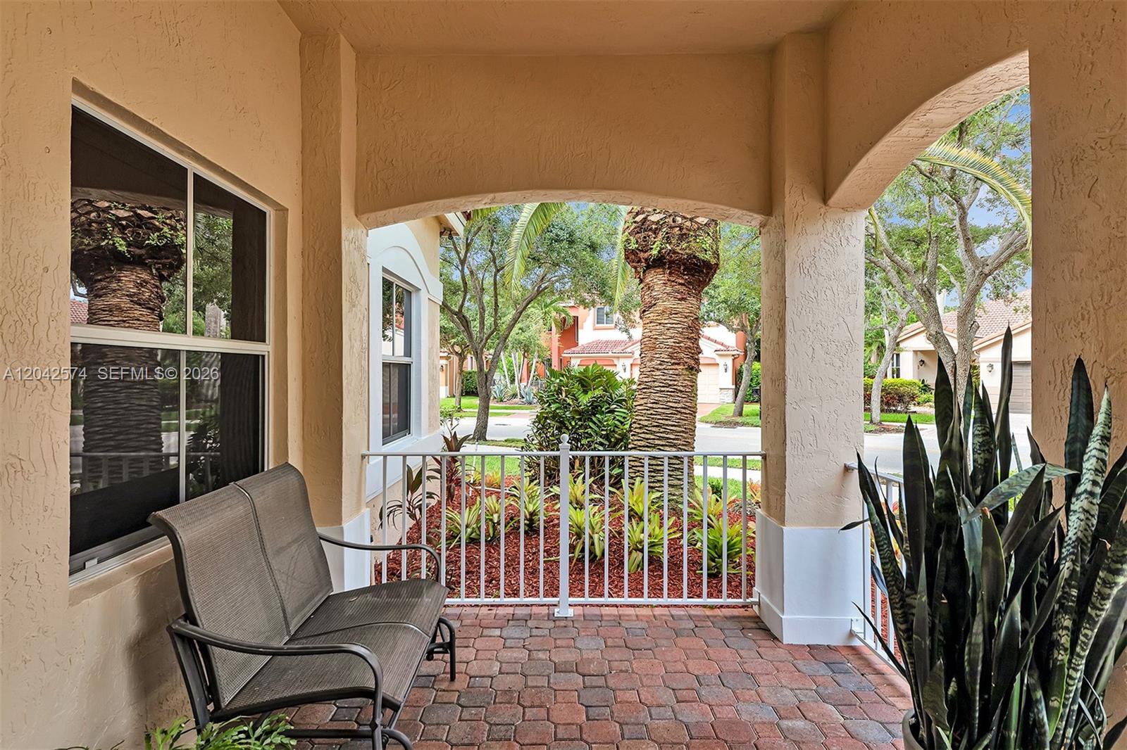3711 Falcon Ridge Cir