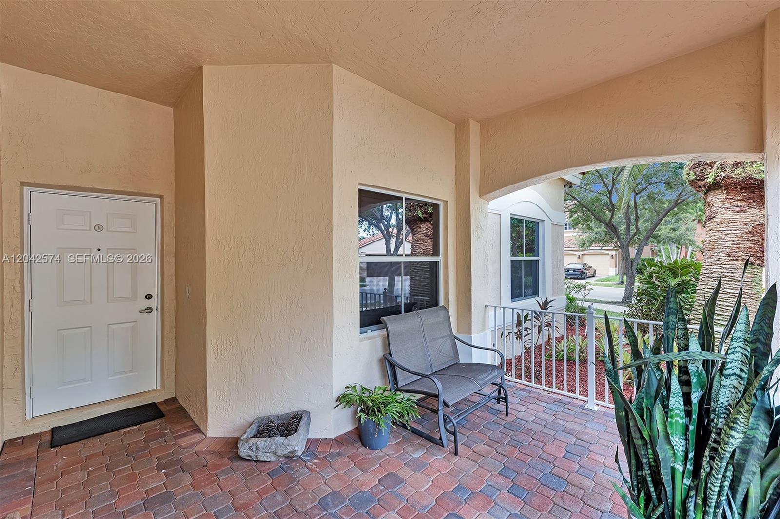3711 Falcon Ridge Cir