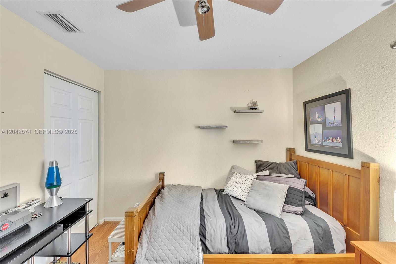 3711 Falcon Ridge Cir