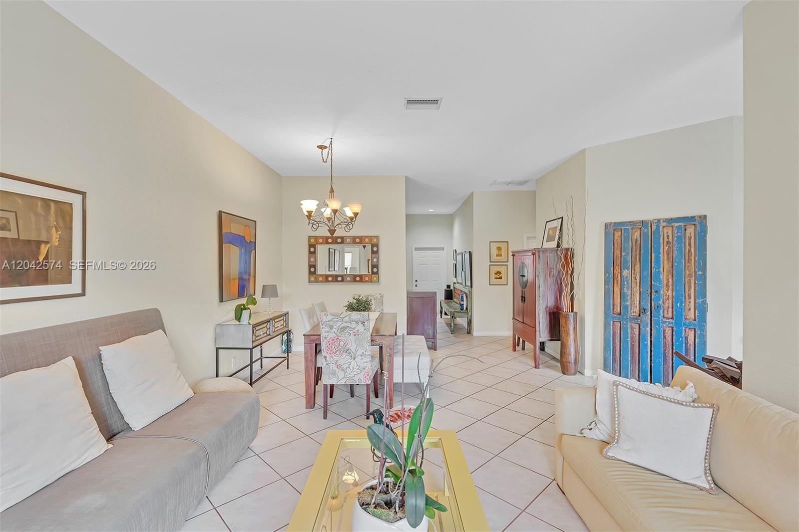 3711 Falcon Ridge Cir