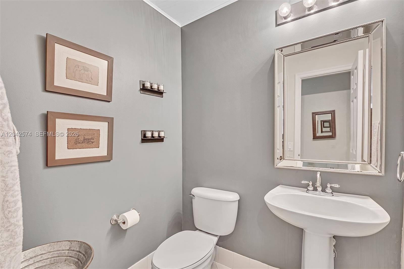 3711 Falcon Ridge Cir