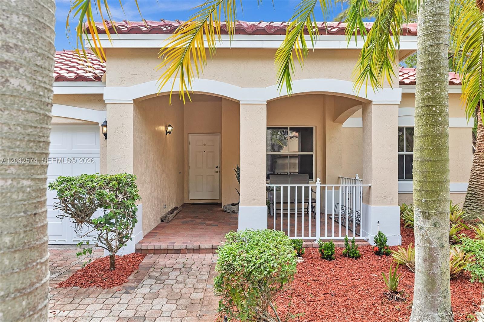 3711 Falcon Ridge Cir