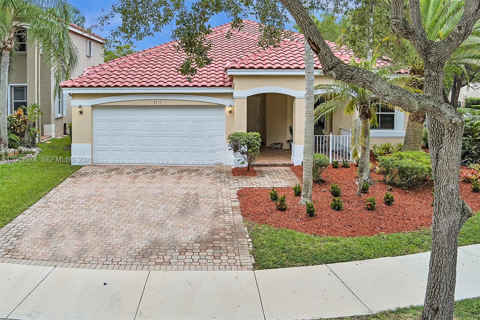 3711 Falcon Ridge Cir