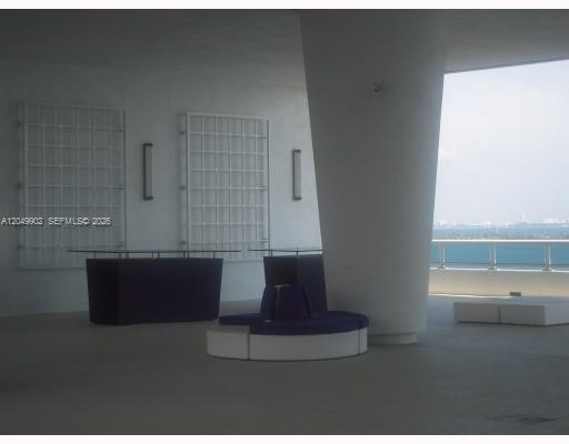 1800 N Bayshore Dr # 3310