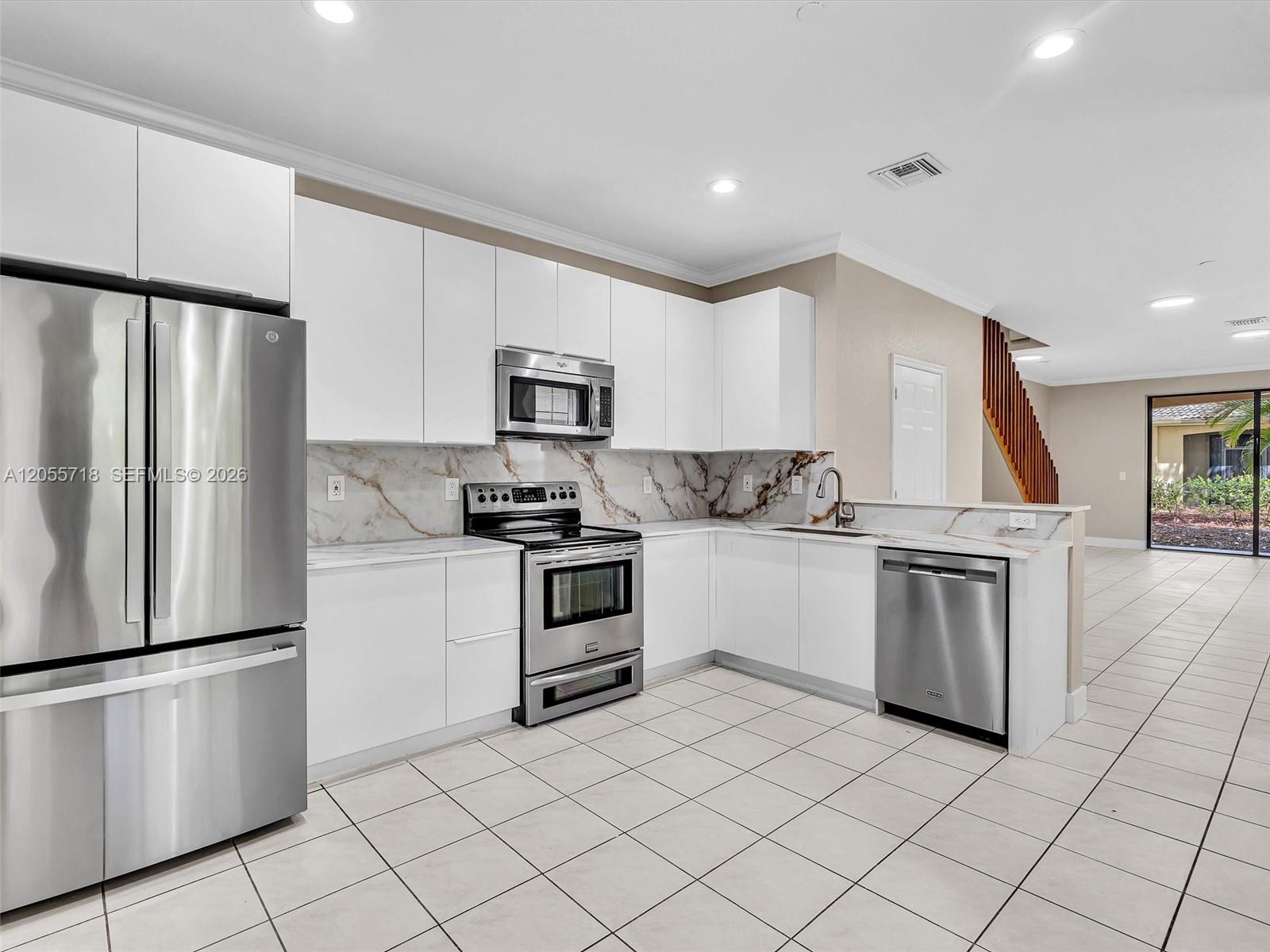 4283 Vineyard Cir # 4283