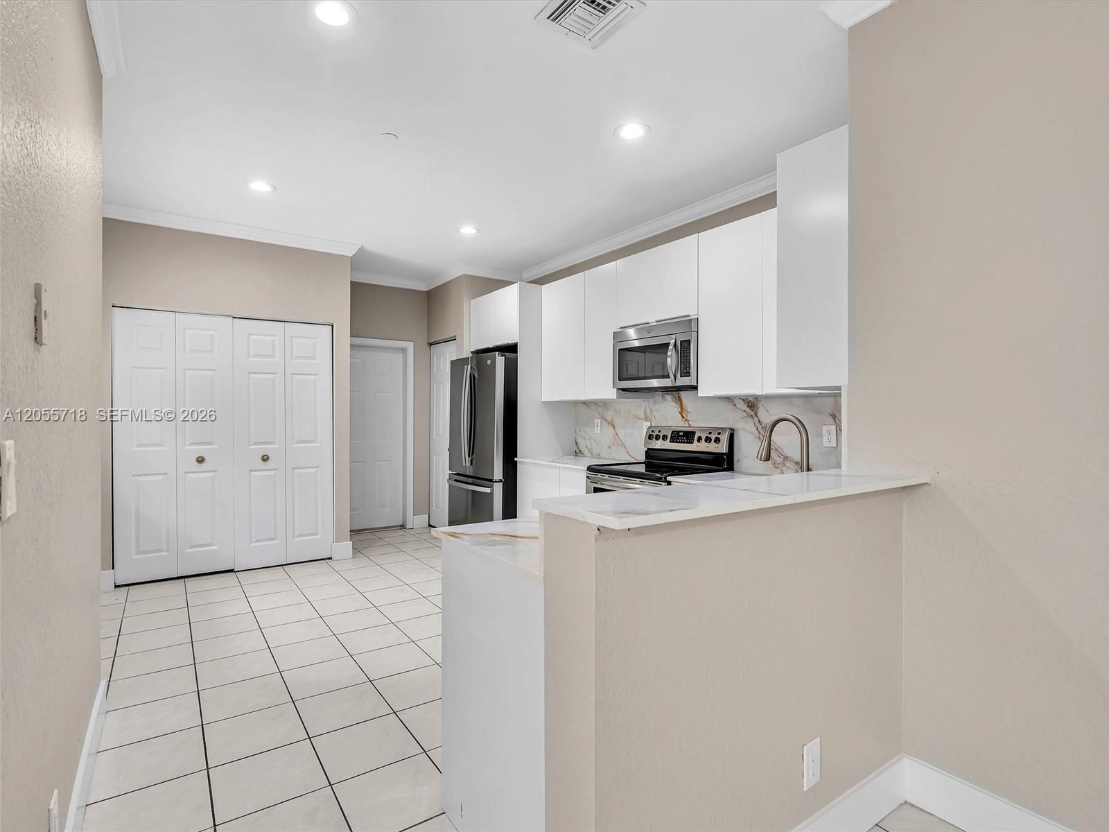 4283 Vineyard Cir # 4283