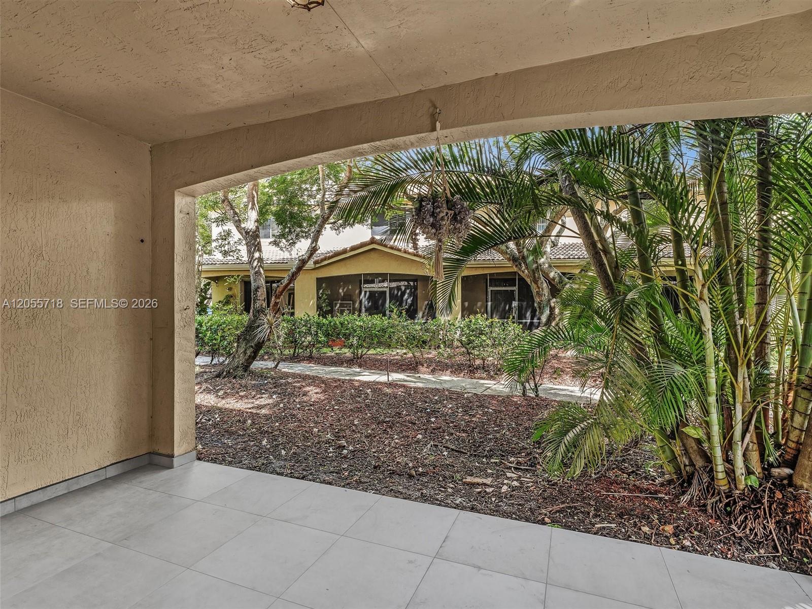 4283 Vineyard Cir # 4283