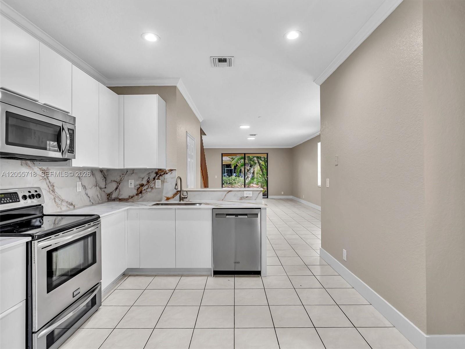 4283 Vineyard Cir # 4283
