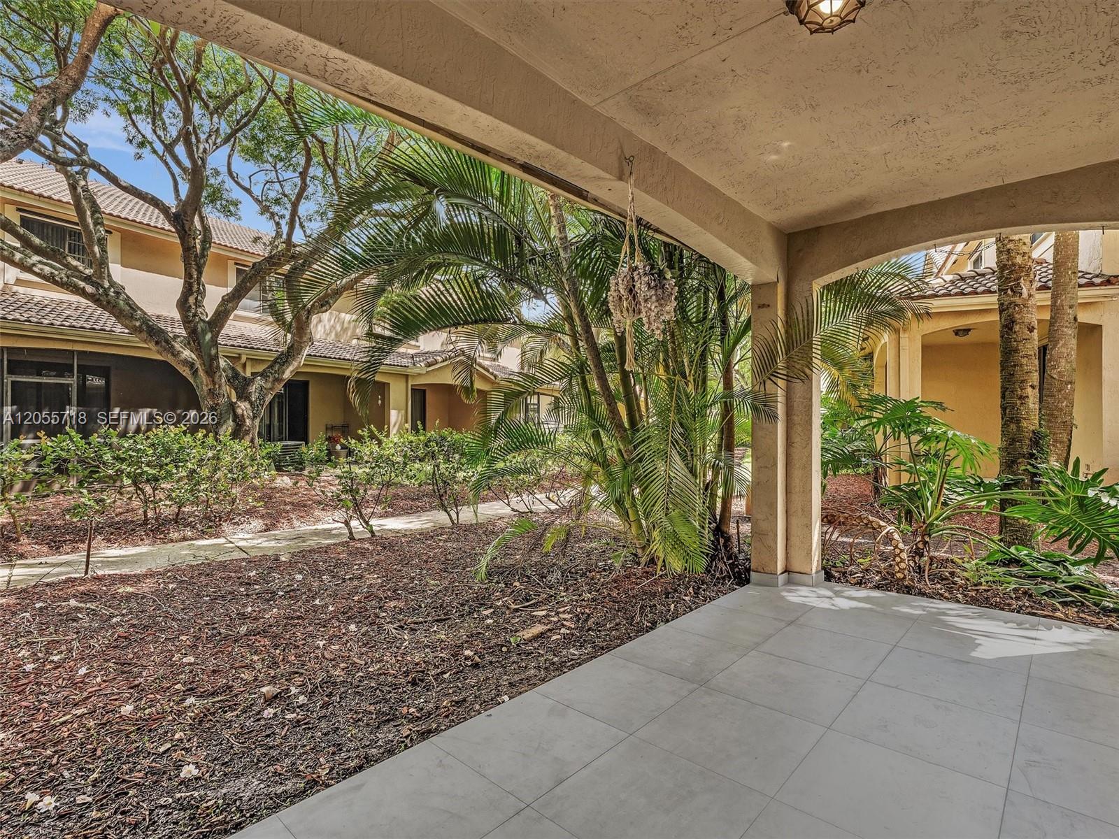 4283 Vineyard Cir # 4283