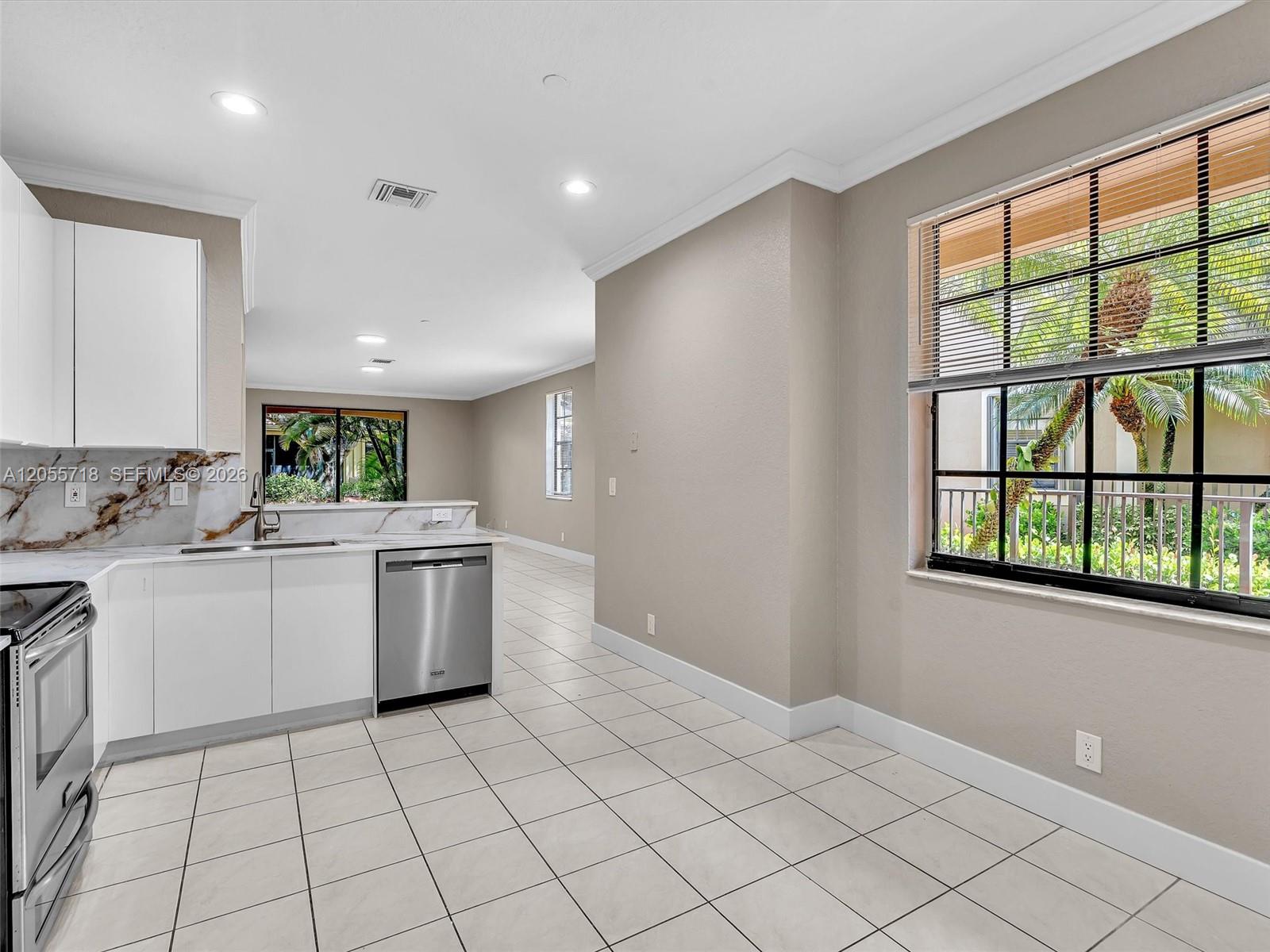 4283 Vineyard Cir # 4283