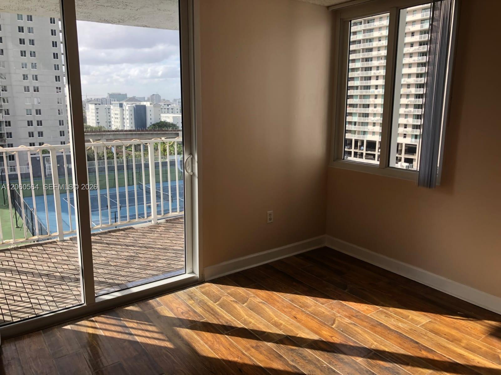 800 N Miami Ave Unit: E-1001
