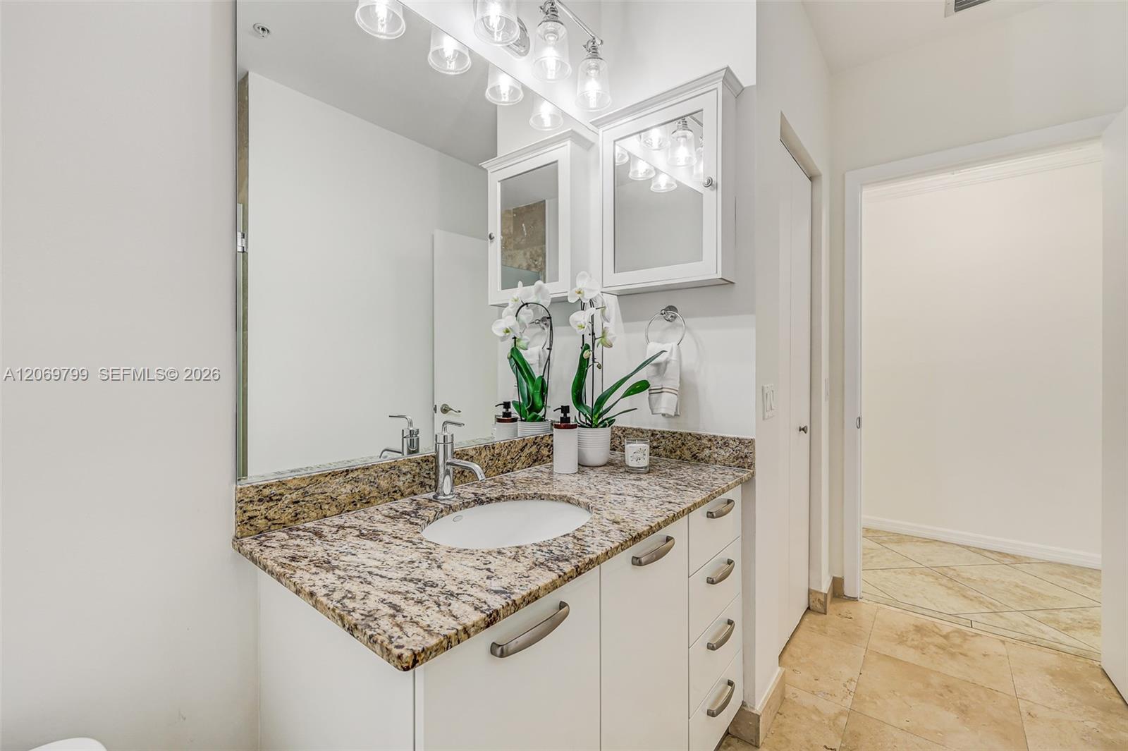 704 N Ocean Blvd # 1001