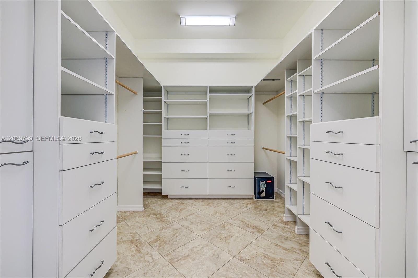 704 N Ocean Blvd # 1001