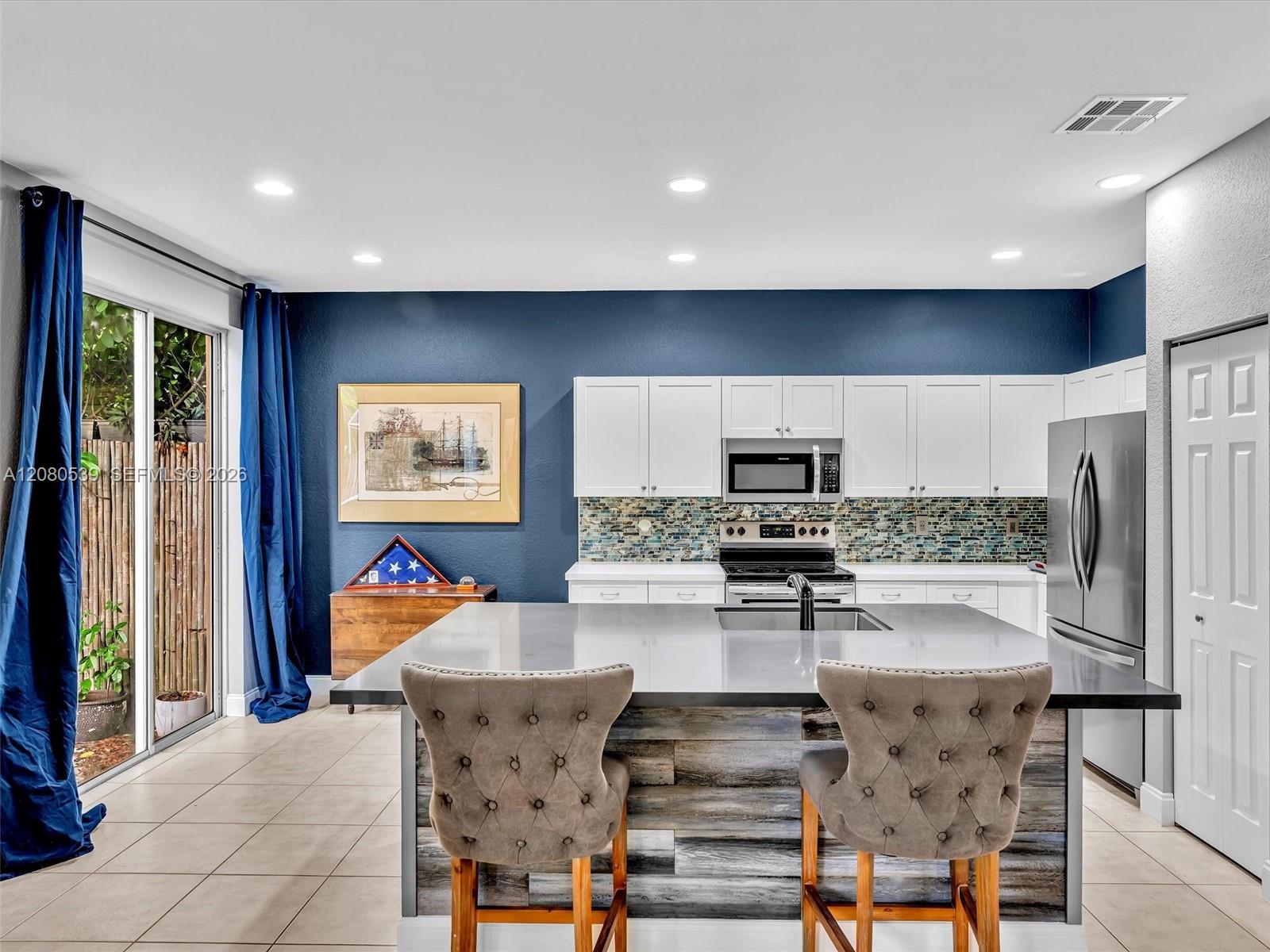 5133 Heron Pl